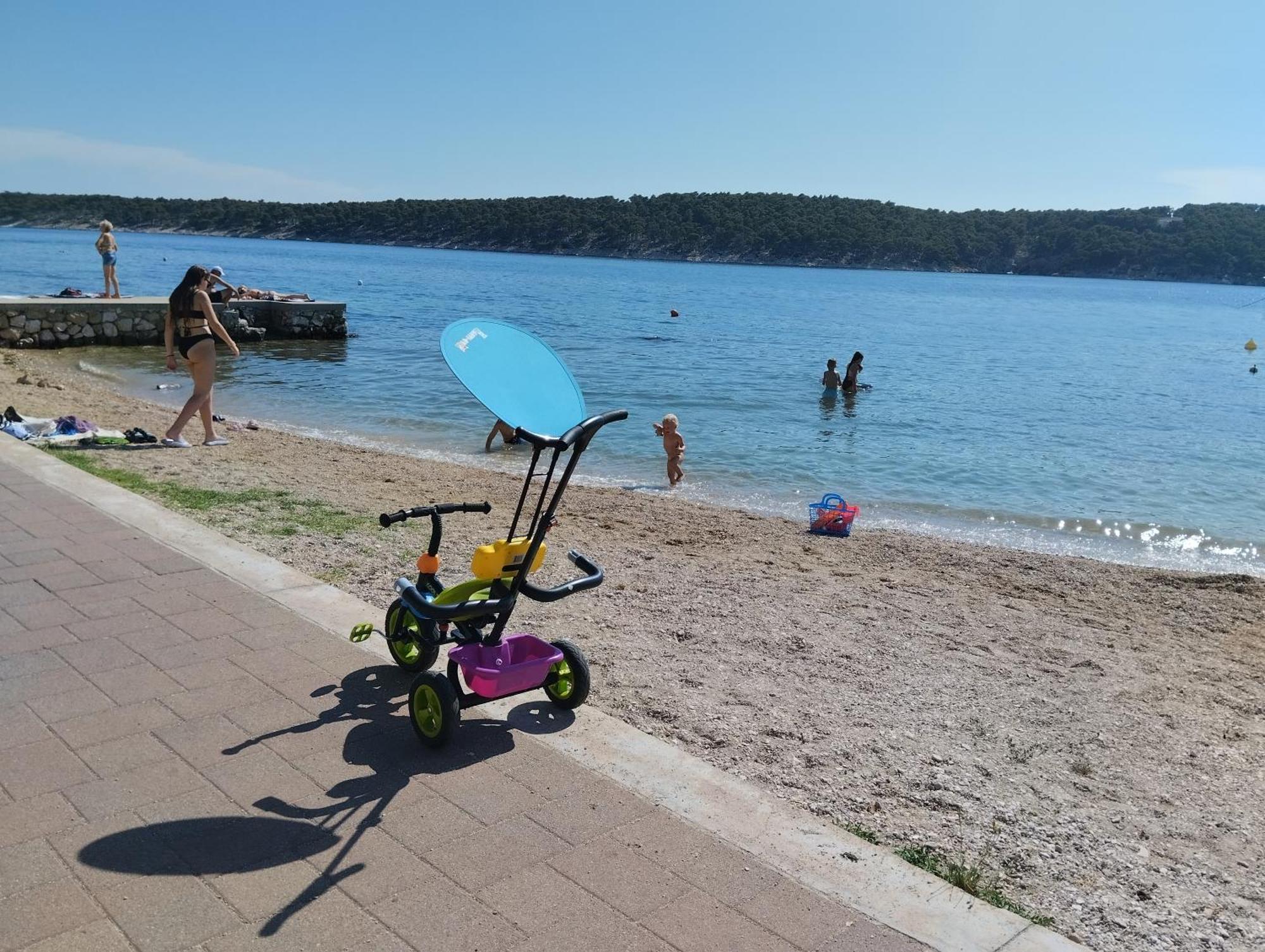 6 M, 50 m do plaže Barbat na Rabu Exterior foto